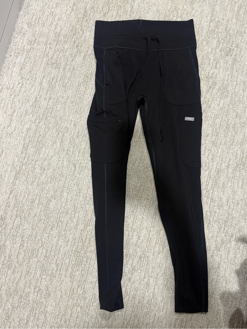 FIGS Women's Black Performance leggings